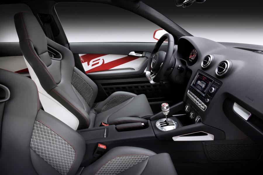 Интерьер Audi A3 TDI Clubsport Quattro Concept 2008 года  (фото 9 из 26)